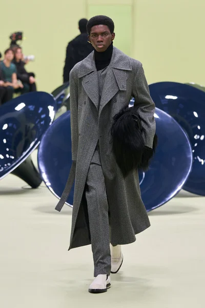 Look 49